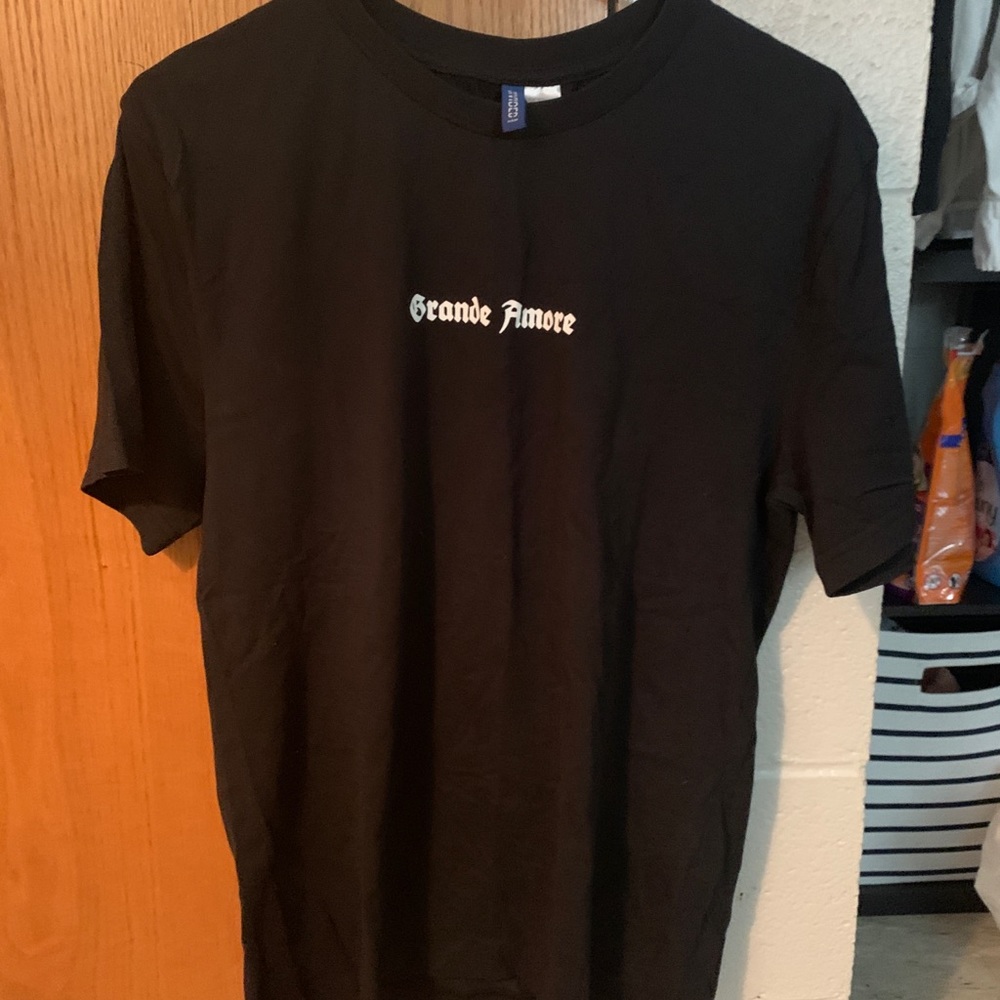 Mens t shirt size small
